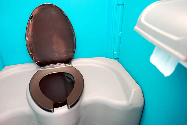 Porta potty delivery and setup in Mount Carmel, OH